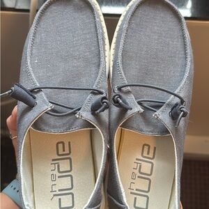 BRAND NEW Hey Dudes!!